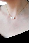 3 DAINTY PEARL NECKLACE - gold cream